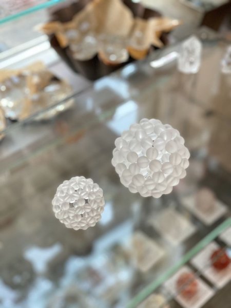 画像1: 神聖幾何学 フラーレン 6mm.10mm / フロストクオーツ  (1)